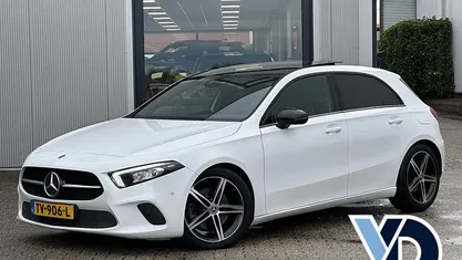 Wit Gebruikt 2018 Mercedes A220 Advantage Hatchback | € 24.845 (Eerlijke prijs)