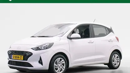 Wit Occasion 2024 Hyundai i10 Comfort Hatchback | € 15.450 (Eerlijke prijs)
