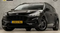 Zwart Gebruikt 2020 Ford Focus ST-Line X Stationwagen | € 16.445 (Super prijs)