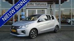 Grijs, metallic lak Gebruikt 2023 Mitsubishi Space Star Instyle Hatchback | € 17.245 (Goede deal)