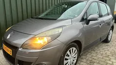Gebruikt 2009 Renault Scénic III Expression MPV | € 3.799 (Eerlijke prijs)