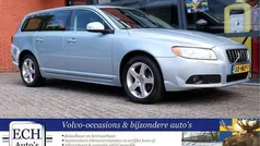 Blauw, metallic lak Gebruikt 2009 Volvo V70 Summum Stationwagen | € 7.450 (Super prijs)