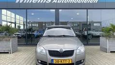 Beige Gebruikt 2010 Skoda Fabia Drive Hatchback | € 3.450 (Eerlijke prijs)