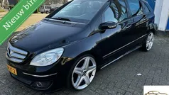 Zwart Gebruikt 2005 Mercedes B200 MPV | € 3.850 (Eerlijke prijs)