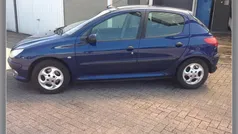 Blauw Gebruikt 2003 Peugeot 206 Premium Hatchback | € 1.450 (Eerlijke prijs)