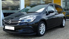 Zwart Gebruikt 2018 Opel Astra Edition Stationwagen | € 14.745 (Duur)