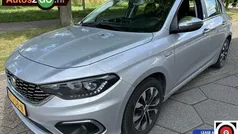 Grijs Gebruikt 2019 Fiat Tipo Lounge Hatchback | € 12.995 (Eerlijke prijs)