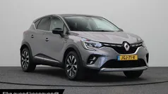 Grijs Gebruikt 2024 Renault Captur Techno SUV | € 23.940 (Eerlijke prijs)