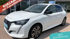 Wit Gebruikt 2023 Peugeot 208 Allure Hatchback | € 17.400 (Eerlijke prijs)