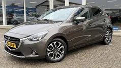 Bruin Gebruikt 2015 Mazda 2 Hatchback | € 11.995 (Eerlijke prijs)