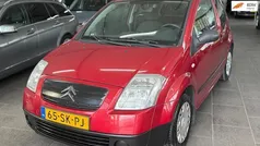 Rood (metallic) Gebruikt 2006 Citroën C2 Hatchback | € 1.250 (Eerlijke prijs)