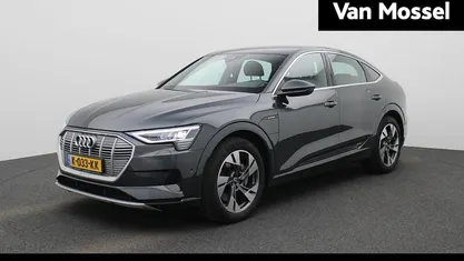 Grijs Occasion 2020 Audi e-tron Business SUV | € 28.400 (Super prijs)