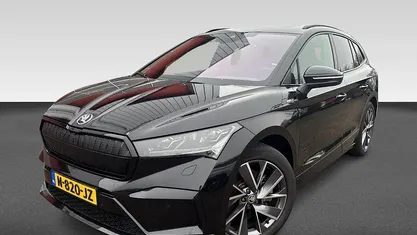 Zwart Occasion 2021 Skoda Enyaq iV SportLine SUV | € 29.995 (Super prijs)