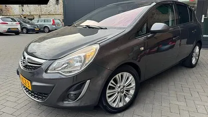Occasion 2012 Opel Corsa Cosmo Hatchback | € 4.950 (Eerlijke prijs)