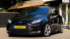 Zwart Gebruikt 2012 Ford Focus ST Hatchback | € 11.950 (Eerlijke prijs)