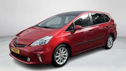 Rood Gebruikt 2013 Toyota Prius+ MPV | € 14.975 (Eerlijke prijs)
