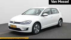 Wit Gebruikt 2020 VW e-Golf Hatchback | € 13.945 (Eerlijke prijs)