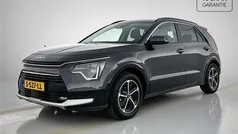 Grijs Gebruikt 2023 Kia Niro SUV | € 29.895 (Eerlijke prijs)
