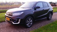 Gebruikt 2020 Suzuki Vitara SUV | € 19.345 (Eerlijke prijs)