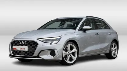 Zilver Gebruikt 2023 Audi A3 Sportback e-tron Advanced Hatchback | € 29.450 (Eerlijke prijs)