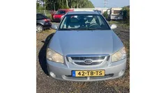 Grijs Gebruikt 2006 Kia Cerato LX Sedan | € 1.950 (Eerlijke prijs)