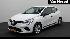 Ijswit 369 Gebruikt 2019 Renault Clio IV Life Hatchback | € 11.440 (Eerlijke prijs)
