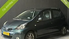 Blauw Gebruikt 2010 Toyota Aygo Hatchback | € 5.199 (Eerlijke prijs)