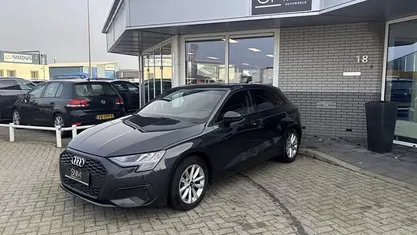 Occasion 2020 Audi A3 Sportback Basis Hatchback | € 19.995 (Goede deal)