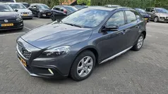 Gebruikt 2013 Volvo V40 CC Summum Stationwagen | € 13.450 (Eerlijke prijs)