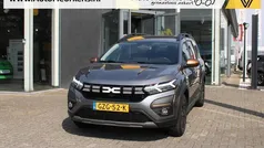 Grijs Gebruikt 2025 Dacia Jogger Extreme MPV | € 28.445 (Duur)