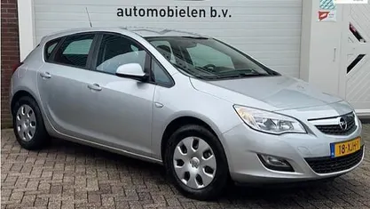 Occasion Opel Astra Edition 140 PK (102 kW) 2012 Hatchback