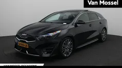 Zwart Gebruikt 2023 Kia ProCeed GT-Line Hatchback | € 29.400 (Eerlijke prijs)