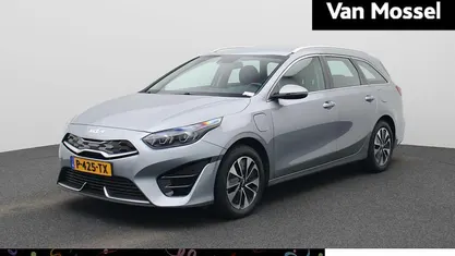 Occasion Kia Ceed 2022 Grijs Hatchback