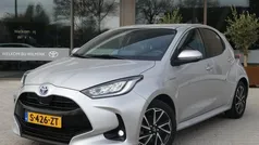 Gebruikt 2021 Toyota Yaris Play Hatchback | € 21.950 (Eerlijke prijs)