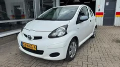 Gebruikt 2010 Toyota Aygo Hatchback | € 1.750 (Eerlijke prijs)