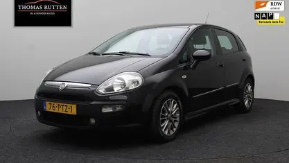 Zwart Gebruikt 2011 Fiat Punto Evo Dynamic Hatchback | € 2.850 (Eerlijke prijs)