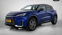Blauw (metallic) Gebruikt 2025 Lexus LBX SUV | € 41.950 (Eerlijke prijs)