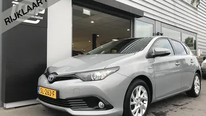 Gebruikt 2018 Toyota Auris Hybrid Hatchback | € 16.450 (Eerlijke prijs)