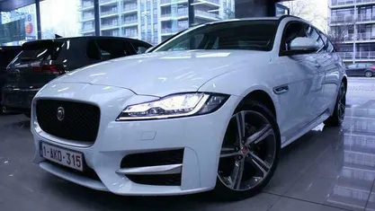 Wit Gebruikt 2018 Jaguar XF R-Sport Sedan | € 29.000 (Eerlijke prijs)