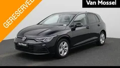 Zwart Gebruikt 2021 VW Golf VIII Business Hatchback | € 19.900 (Eerlijke prijs)