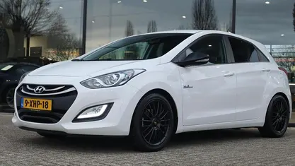 Wit Gebruikt 2015 Hyundai i30 GO! Hatchback | € 8.750 (Eerlijke prijs)