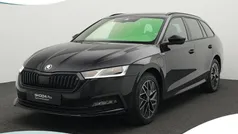 Zwart Gebruikt 2022 Skoda Octavia SportLine Stationwagen | € 31.900 (Eerlijke prijs)