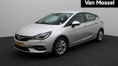 Grijs Gebruikt 2021 Opel Astra Business Edition Hatchback | € 13.900 (Eerlijke prijs)
