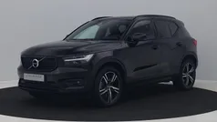 Zwart Gebruikt 2021 Volvo XC40 R-Design SUV | € 28.400 (Eerlijke prijs)