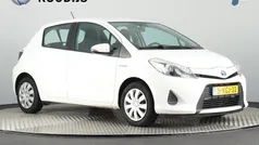 Wit Gebruikt 2014 Toyota Yaris Hybrid Hatchback | € 10.490 (Eerlijke prijs)