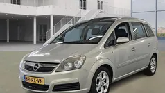 Gebruikt 2005 Opel Zafira Cosmo MPV | € 2.450 (Eerlijke prijs)