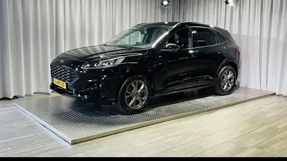 Zwart Occasion 2023 Ford Kuga ST-Line X SUV | € 25.945 (Eerlijke prijs)