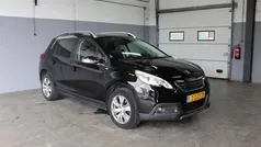 Zwart Gebruikt 2015 Peugeot 2008 Style SUV | € 6.799 (Eerlijke prijs)
