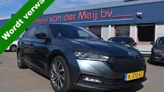 Grijs Gebruikt 2021 Skoda Octavia Business Line Stationwagen | € 17.950 (Eerlijke prijs)