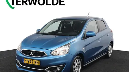 Blauw Gebruikt 2020 Mitsubishi Space Star Active Hatchback | € 9.445 (Eerlijke prijs)